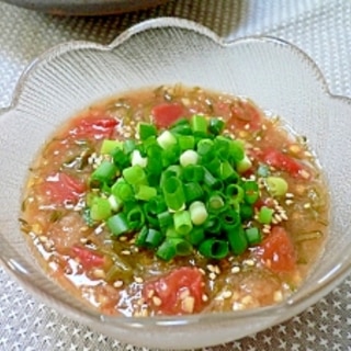 トマトとめかぶのおろしダレ素麺